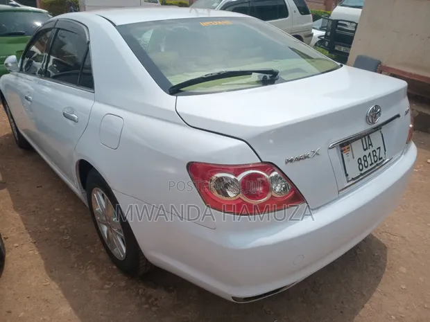 Toyota Mark X 2010 White - 1