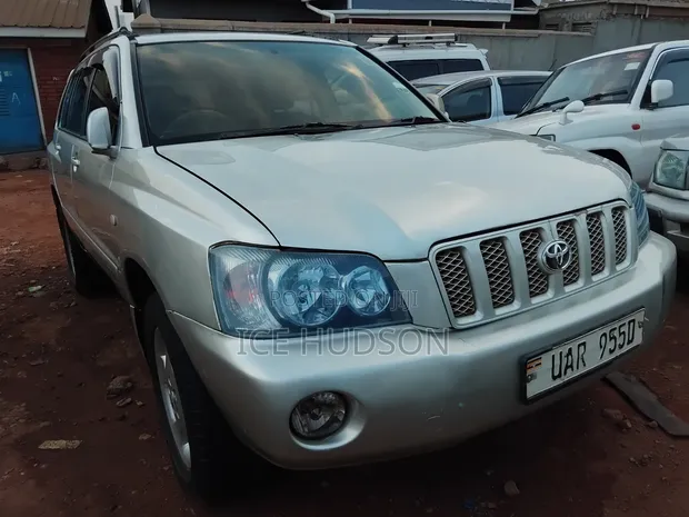 Toyota Kluger 2004 - 1