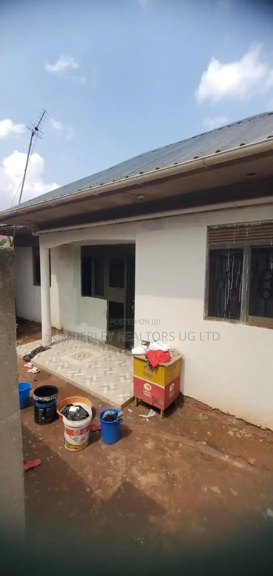 2 Bedroom House for Sale in Kawanda Kirinyabigo - 1