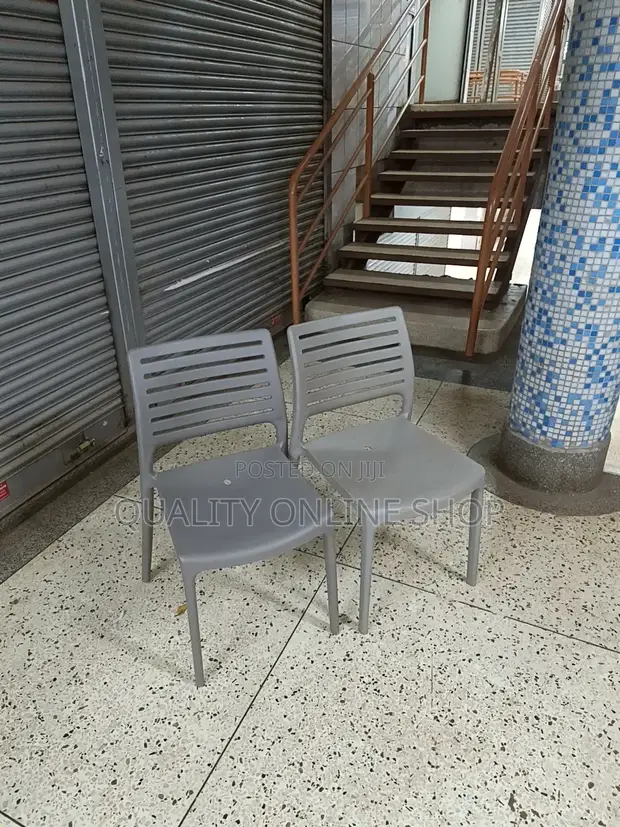 Gray Plastic Dining Chairs (Set of 4) - 1