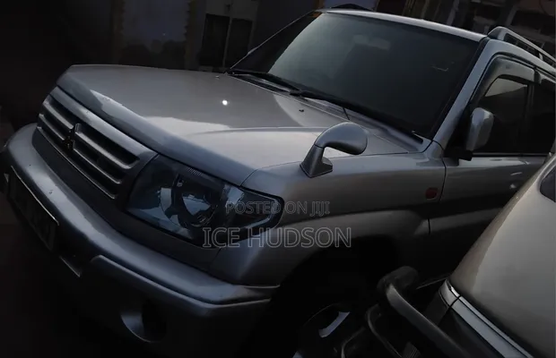 Mitsubishi Pajero IO 2003 Silver - 1
