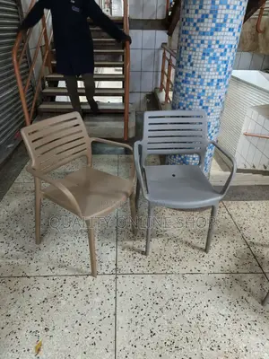 All Size Plastic Chairs