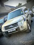 Mitsubishi Pajero 2010 Green - 3