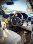 Mitsubishi Pajero 2010 Green - 5