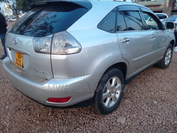Toyota Harrier 2009 Silver - 1