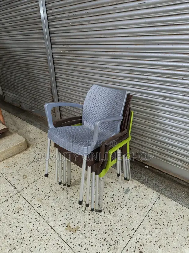 Mosaic Texture Plastic Chairs - 1