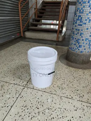 20 Litre Plastic Paint Buckets