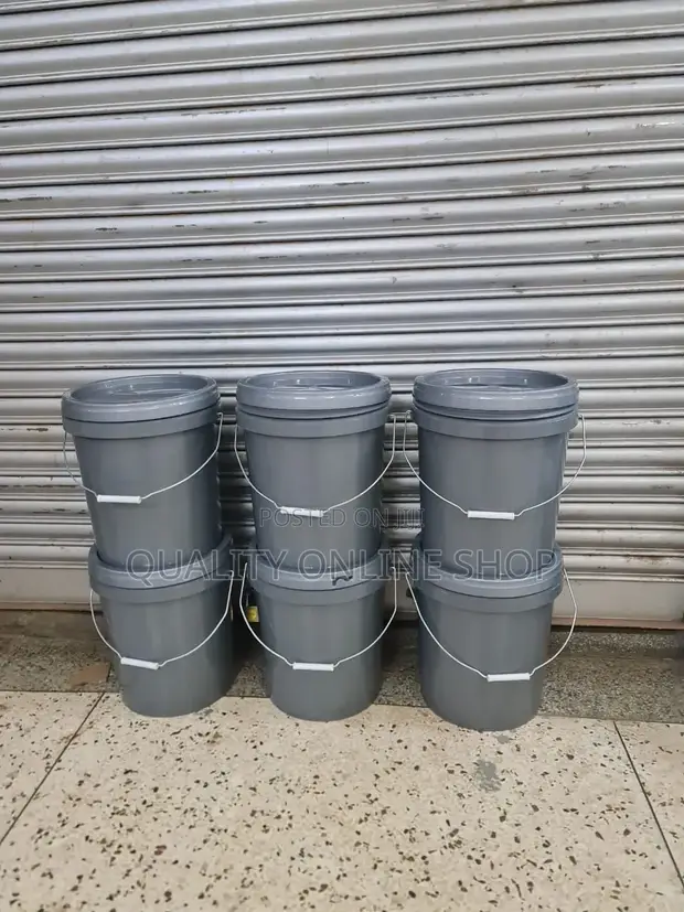 20 Litre Gray Empty Plastic Paint Buckets - 1