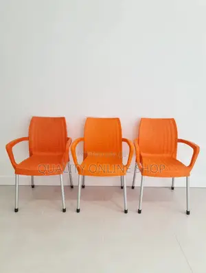 Aluminium Legs Plastic Dining Chairs (Set of 4)