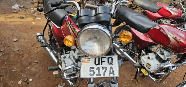 Bajaj Boxer 2023 Red - 1