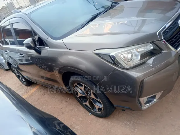 Subaru Forester 2016 Gray - 1