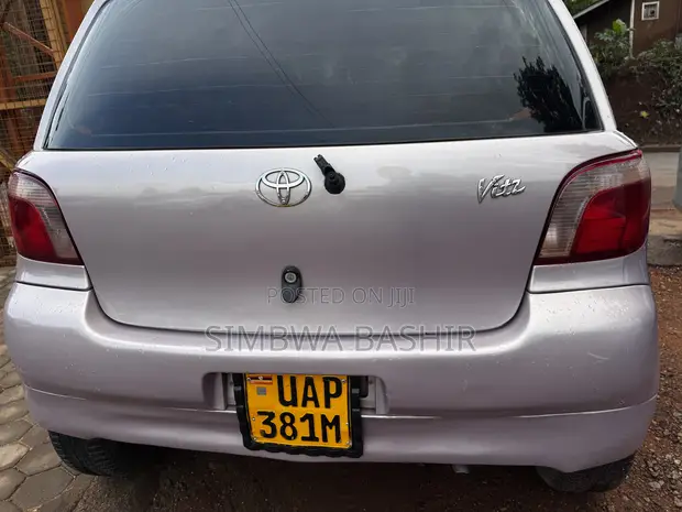 Toyota Vitz 2002 Pink - 1