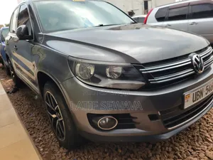 Volkswagen Tiguan S 4Motion SUV 2014
