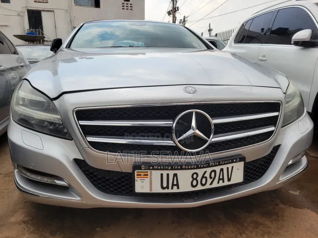 Mercedes-Benz CLS 350 (2013) Silver - 1