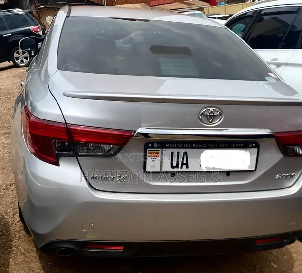 Toyota Mark X 2.5 AWD 2014 Silver - 1