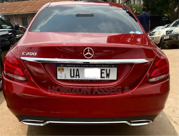 Mercedes-Benz C200 2017 Red - 1