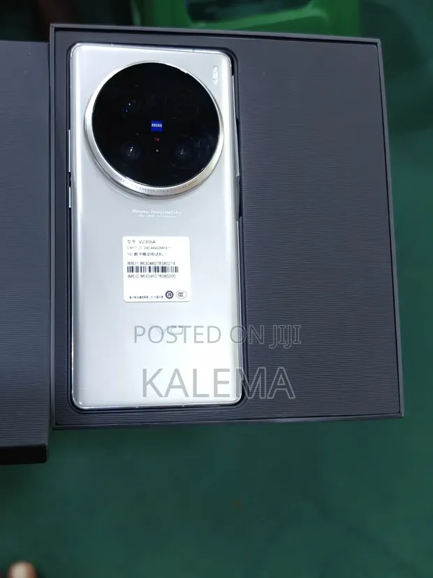 New Vivo X100 Ultra 512GB White - 1