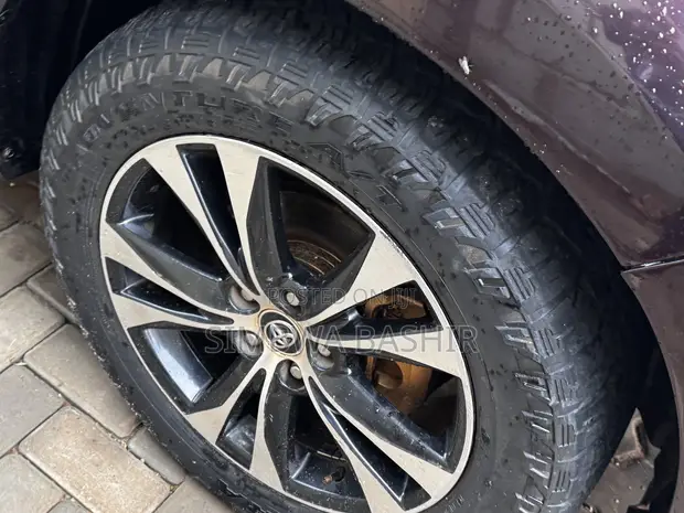 Toyota Harrier 2015 Burgundy - 1