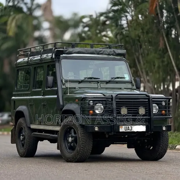 Land Rover Defender Soft Top 4x4 1995 Green - 1