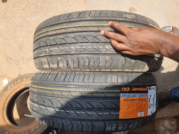 225/55R17 Tyres for Mercedes-Benz C-Class - 1