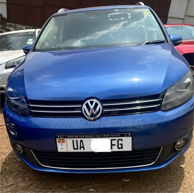 Volkswagen Touran 2016 Blue - 1