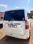 Toyota Noah 2.0 158hp AWD (8 Seater) 2009 White - 4