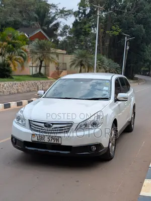 Subaru Outback 2010 White