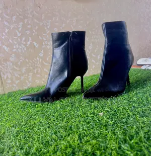 Ladies' Black Leather Ankle Boots