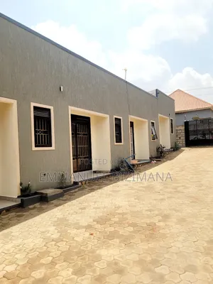 Furnished 1 Bedroom Room & Parlour in Seguku for Sale