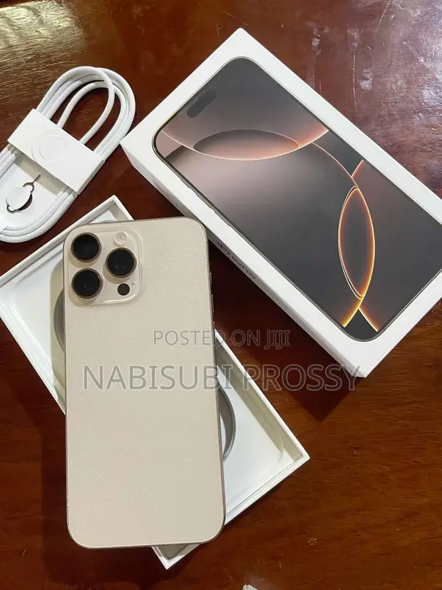 Apple iPhone 16 Pro Max 256GB Gold - 1