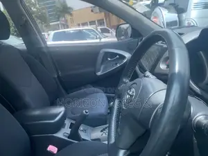 Toyota RAV4 2.5 4x4 2011
