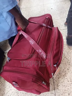 Delilah Large Capacity Waterproof Duffle Bag