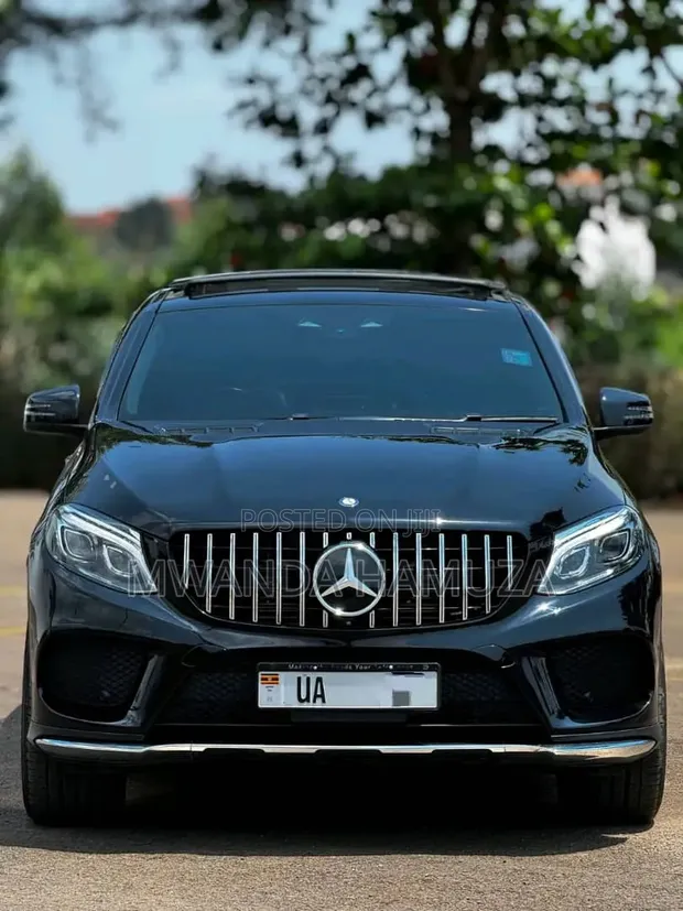 Mercedes-Benz GLE-Class 2017 Black - 1