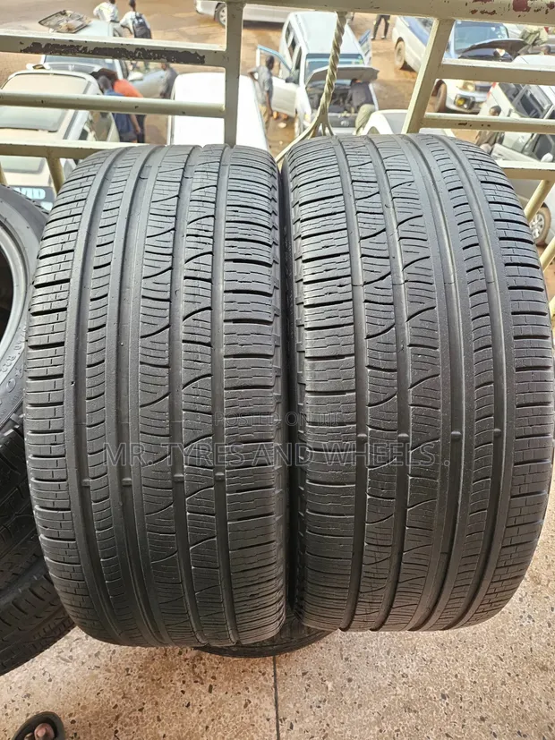 275/40 R22 Pirelli Scorpion Verde All Season Tyres - 1