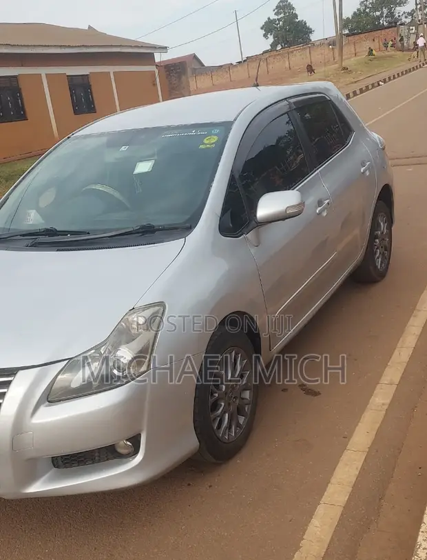 Toyota Blade 2007 Silver - 1