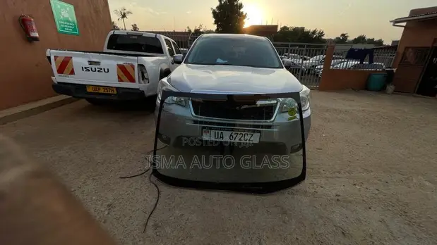 Windscreen and Quarter Glass Fixing - 1