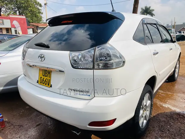 Toyota Harrier 2010 - 1