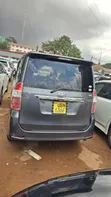 Toyota Noah 2010 Gray - 2
