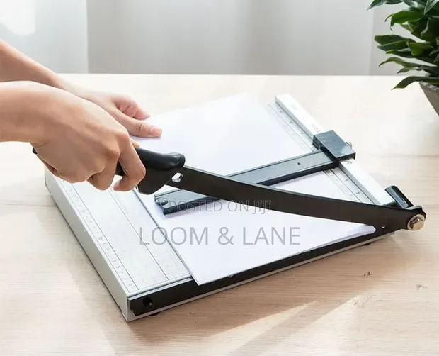 A4 Manual Guillotine Paper Trimmer - 1