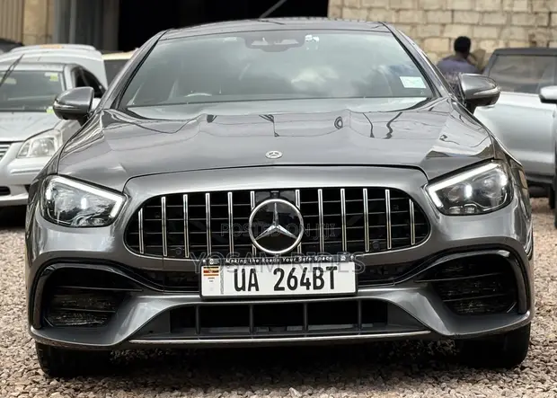 Mercedes-Benz E400 2019 Gray - 1