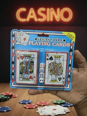Plastic-Coated Vegas Style Playing Cards with Dice