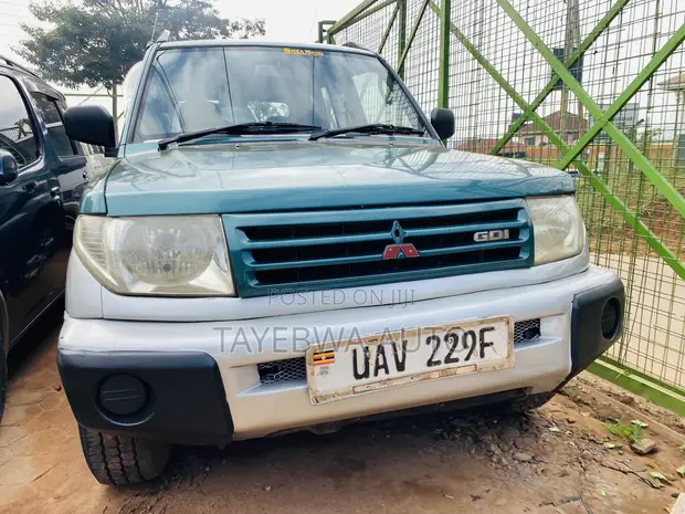 Mitsubishi Pajero IO 1998 Green - 1