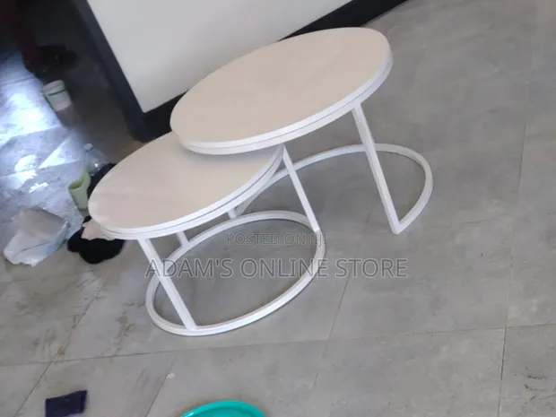 White Round Metal Center Table/Stools - 1