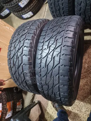 265/65R17 Bridgestone Tires (Good Condition)