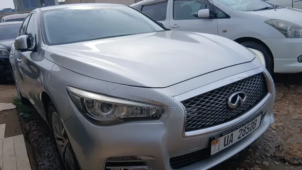 Nissan Skyline 2016 Silver - 1