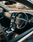 Volvo V40 T4 2017 Black - 4