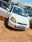 Toyota HiAce 2000 - 1