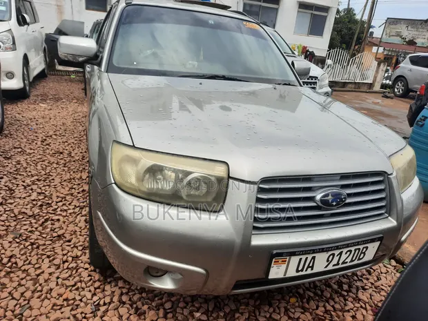 Subaru Forester 2007 Silver - 1