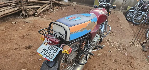 Bajaj Boxer 2021 Red - 1