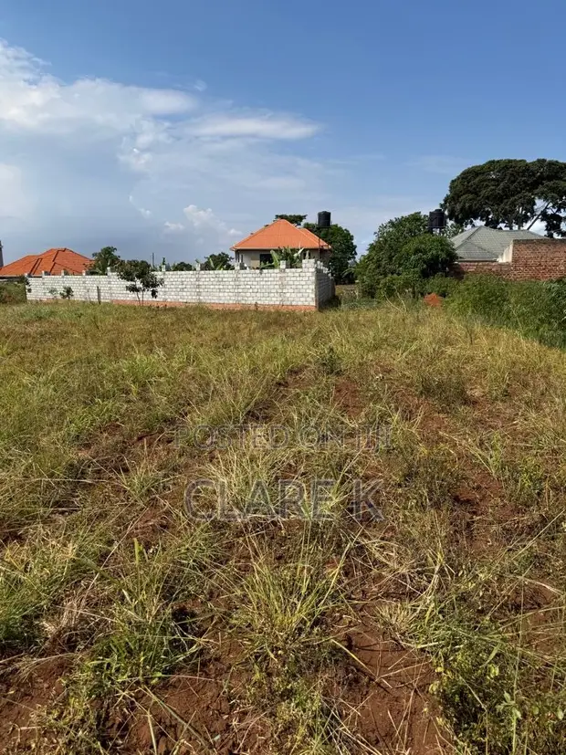 Direct Owner: 24 Decimals Residential Plot in Bwerenga - 155M UGX - 1